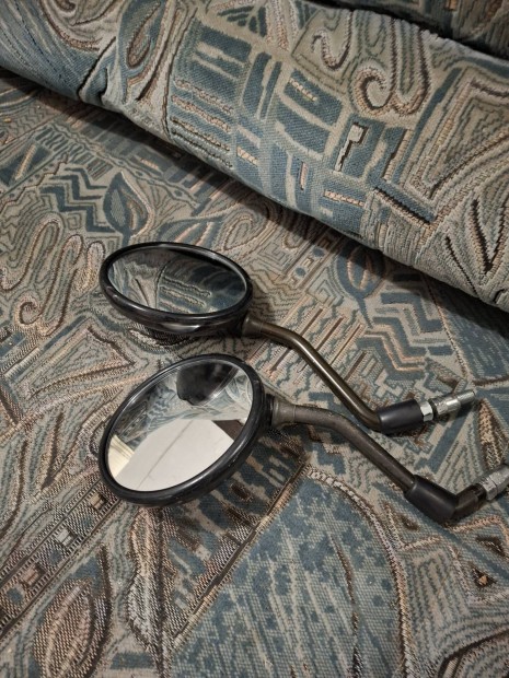 2 db ker�kp�rra vagy motorra szerelhet� t�k�r 