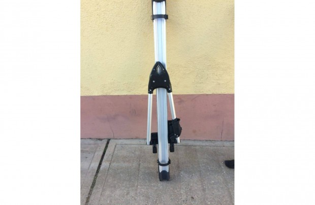 2 db ker�kp�rtart� tet�csomagtart�ra, "Volvo", �jszer� �llapotban elad