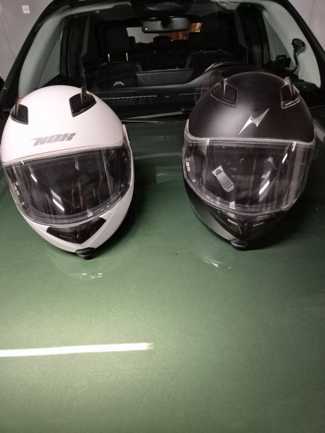 2 db motoros bukósisak L méretben olcsón eladóolcsón