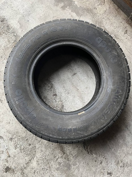 2 db ngy vszakos 225/70 R15