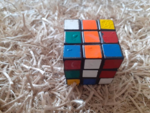 2 db rubik kocka