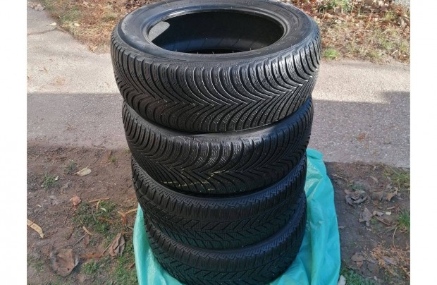 2 db tli Michelin Alpin 5 205/55/16. 2 db tli Fulda Kristall Contro