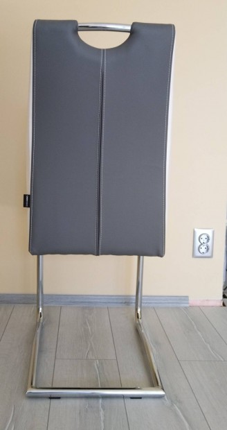 2 db teljesen új szánkótalpas szék eladó