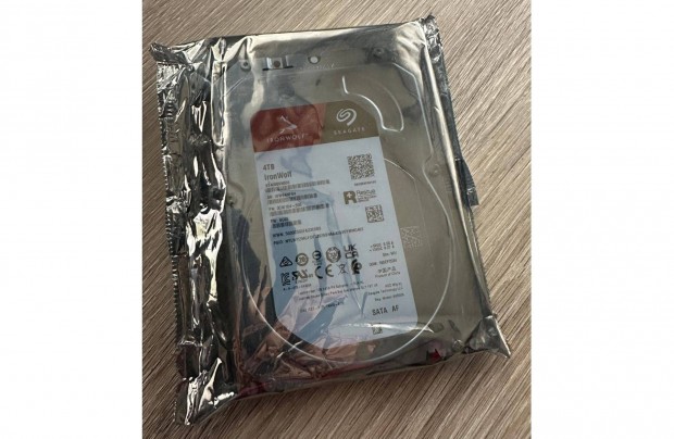 2 db j 4TB HDD Seagate Ironwolf SATA3 NAS ST4000VN006 - Bontatlan!