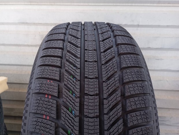 2 db új demó Continental Wintercontact TS870P 225/40 R18 92V XL téli