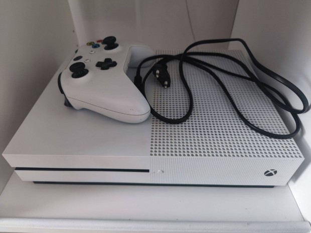 2 ves Xbox one S elad Keszthelyen