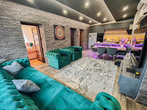 2 gener�ci�s csal�di h�z a Kertv�rosban