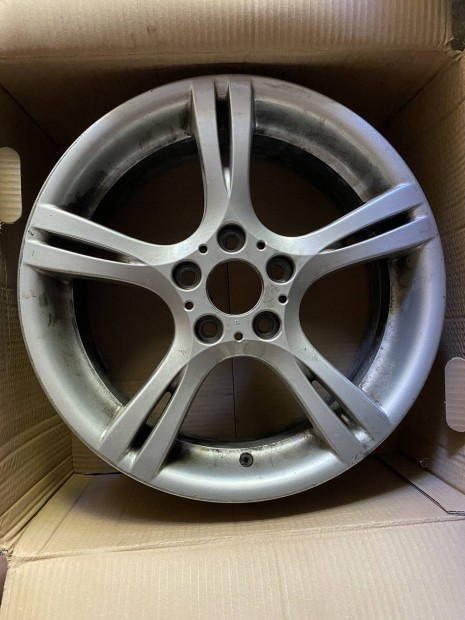 2 gyári BMW Styling 181 felni
