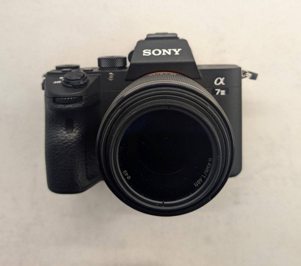 2 hnapos Sony Alpha 7 3 Full Frame kamera