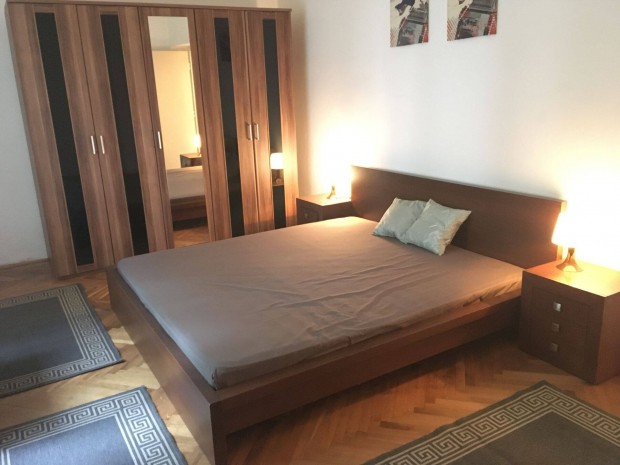 2 k�l�n ny�l� szoba, 49m2 f�ldszinti lak�s elad�