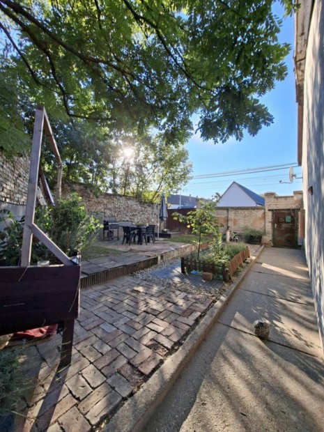 2 lak�sos csal�di h�z 2in1!