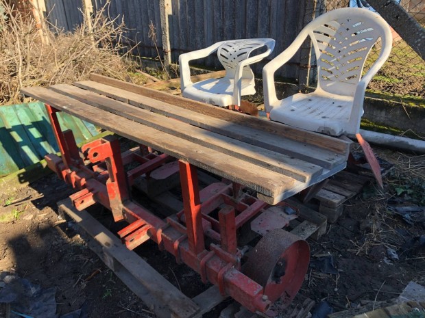 2 soros bakh�tas burgonya- �s pal�ntavet� g�p elad�