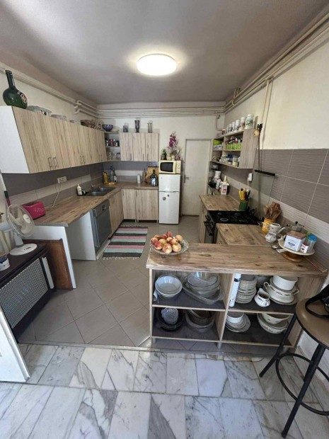 2 szintes csal�di h�z!