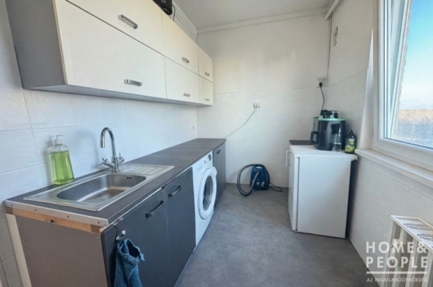 2 szob�s panel lak�s elad� H�dmez�v�s�rhelyen!