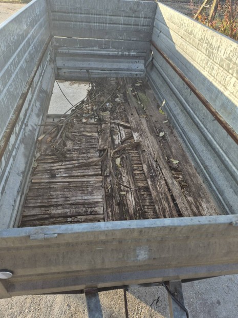 2 tengelyes utánfutó