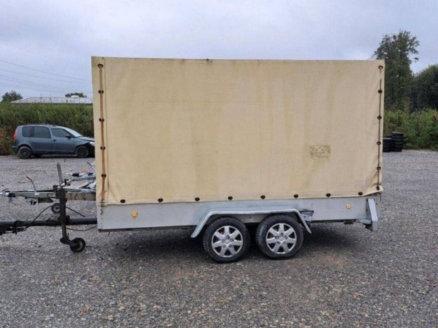 2 tonns alumnium ptkocsi ponyvval, Heinemann, TV-vizsgval