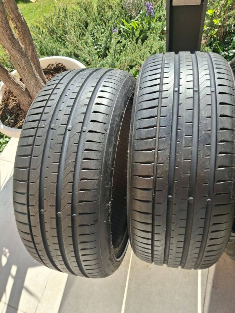2 j+2 hasznlt 235/40/19 nyri Falken peremvds, Dot 2022