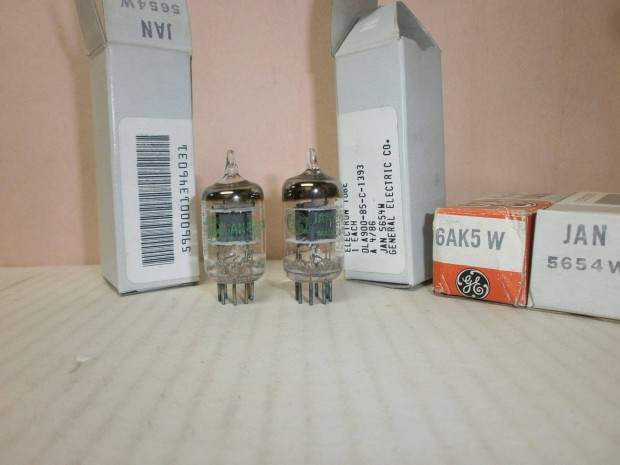 2 x 5654 (6AK5W, EF95, 6J1P) G. Electric - Usa - NOS