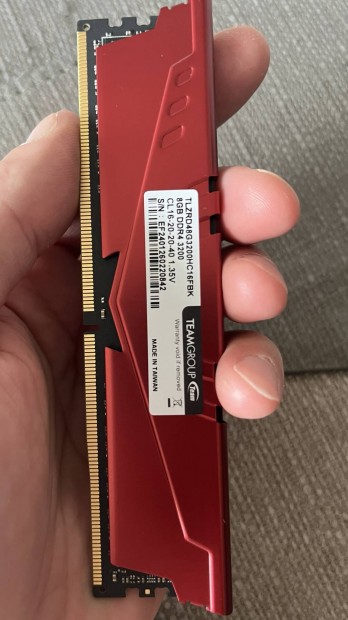 2 x 8 GB DDR4 3200 Mhz Teamgroup T-Force Vulcan Z