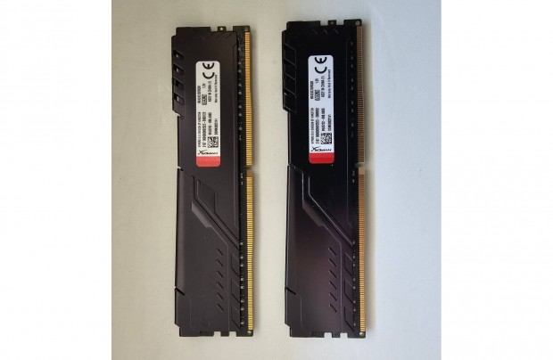 2 x Kingston Fury Hyperx DDR4 8GB RAM 2400Mhz