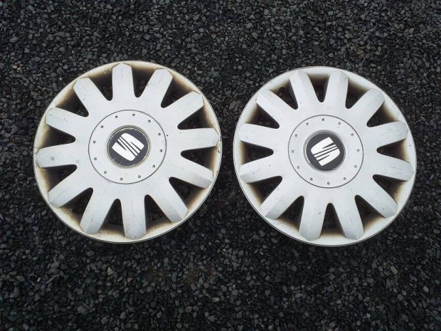 2db 15 coll Seat Toledo Alhambra Leon Ibiza gy�ri d�szt�rcsa