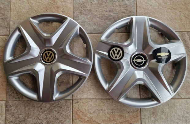 2db 16" Opel, Chevrolet, Volkswagen emblémás dísztárcsa