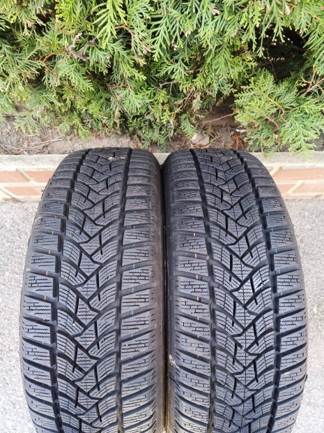 2db 16 / 16" Dunlop 205/60 R16 téli gumi