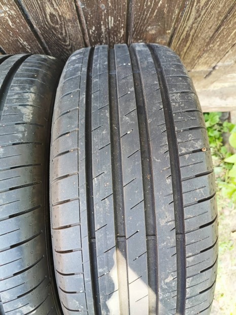 2db 16 / 16" Fulda 205/55 R16 nyári gumi
