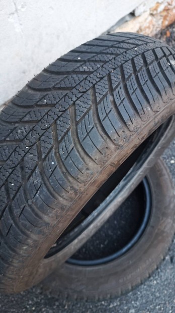 2db 175/65 R15 84T használt Nexen Nblue 4season négyévszakos gumi