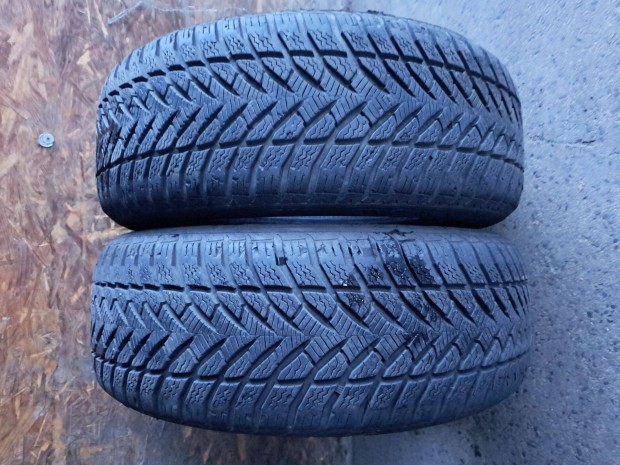 2db 195/55 R16 Good Year Eagle Ultragrip GW-3 RSC (Defektt�r�)