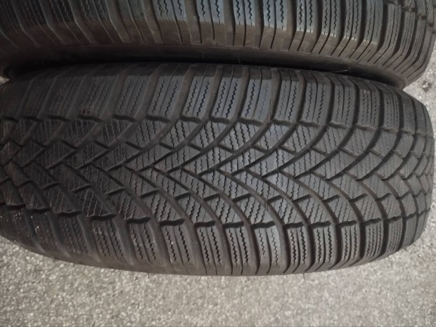 2db 195/65 15 Bridgestone tli gumi r15 " dot21