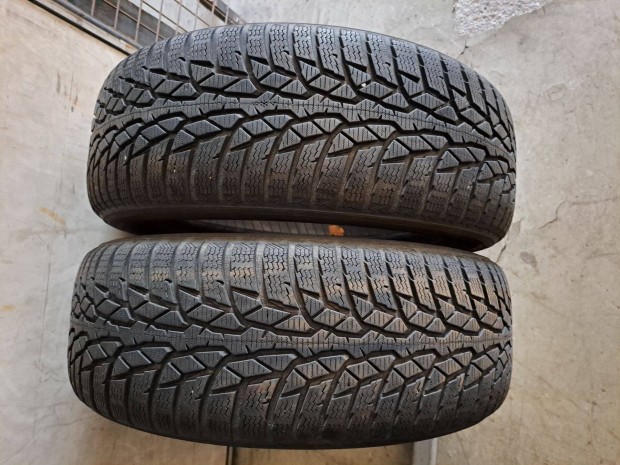 2db 205/60R16 Nokian WR D4 Téli gumi eladó!!! ára! 5000Ft/db