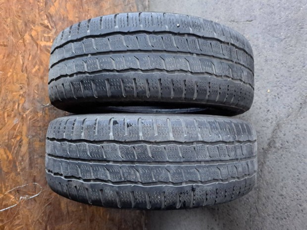 2db 215/65 R16C Kumho Winter T�li Teheraut� gumi elad�!!! (DOT2021)
