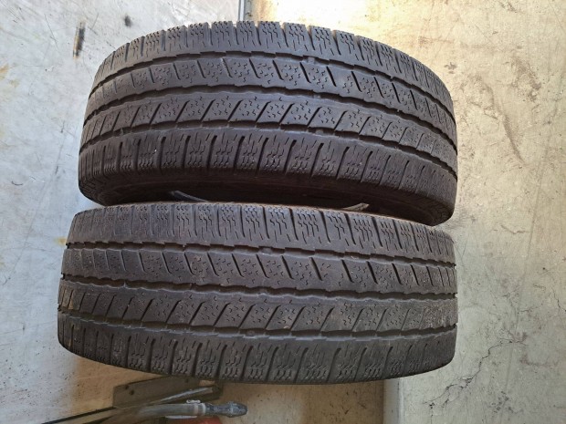 2db 215/70 R15C Continental Vancontact Winter Téli teherautó gumi