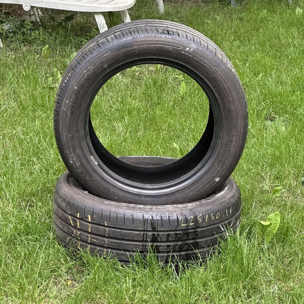 2db 225/50/16 Hankook nyárigumi