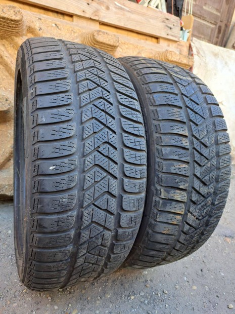 2db 225/50 R17 Pirelli Sottozero 3 Winter (Peremvédős) téli gumi eladó
