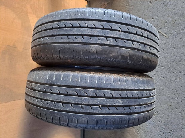 2db 225/65 R17 Goodyear Efficientgrip SUV 4x4 Négyévszakos gumi eladó!