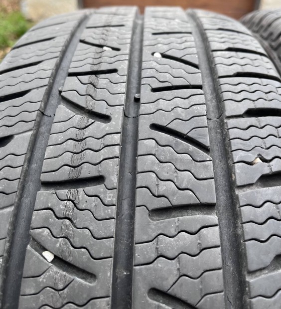 2db 226/65r16c Pirelli tli gumi