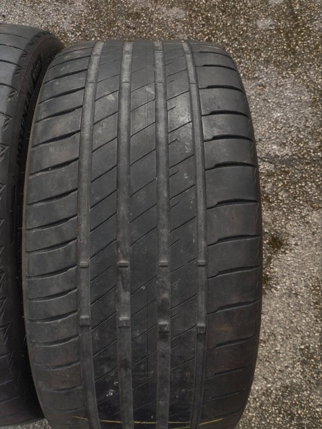 2db 235/35 19 Bridgestone nyári gumi r19 "
