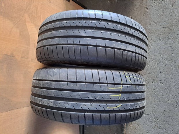 2db 235/45 R18 Michelin Pilot Sport 4 (peremvédős) Nyári gumi (DOT2021