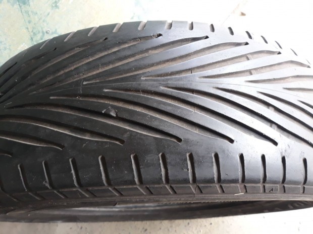 2db 235/60 R18 Good Year Eagle F1 SUV 4X4 Nyári gumi eladó!