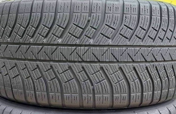 2db 275/40 r21 Michelin téli 2020 6mm 35000ft/db