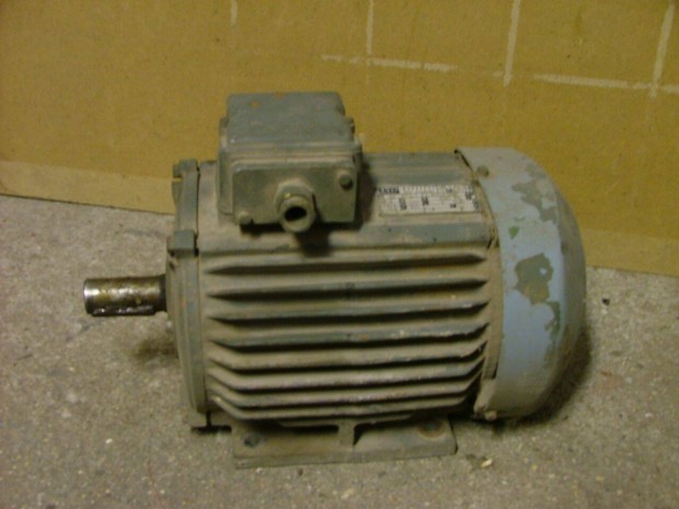 2db 380 v -os villanymotor