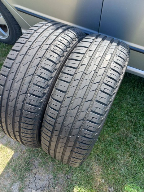 2db 80%-os Nokian 225/65 R17 nyári gumi