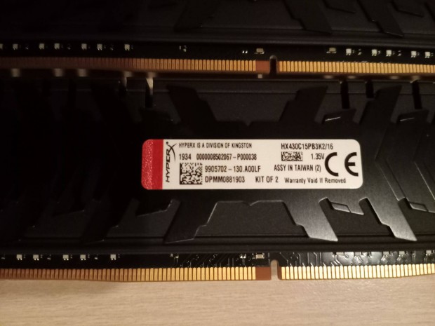 2db 8GB -os DDR4 memria 3000MHz ( 16GB )