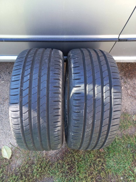 2db 90%-os Kumho 215/40 R16 ny�ri gumi