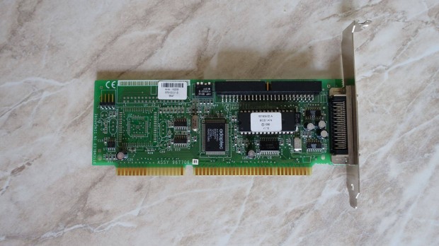 2db Adaptec AHA-1520B ISA csatlakozs SCSI vezrl