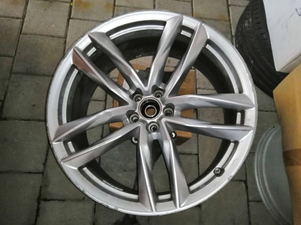 2db Audi Rs6 4G 21 Zoll Alufelni felni 4G0601025CE 4G0601025CF