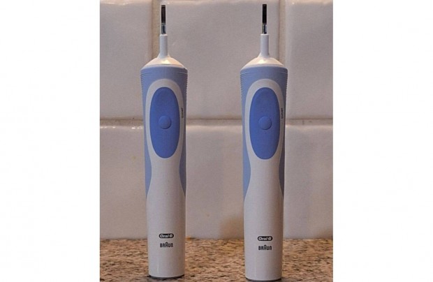 2db Braun Oral-B elektromos fogkefe