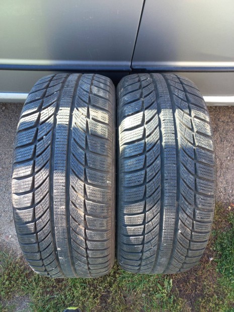 2db Champiro 215/55 R16 tli gumi